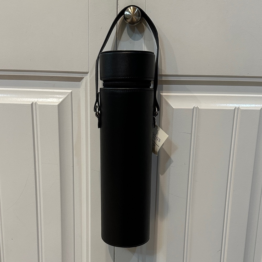 Black Leather Single Bottle Holder with shoulder strap